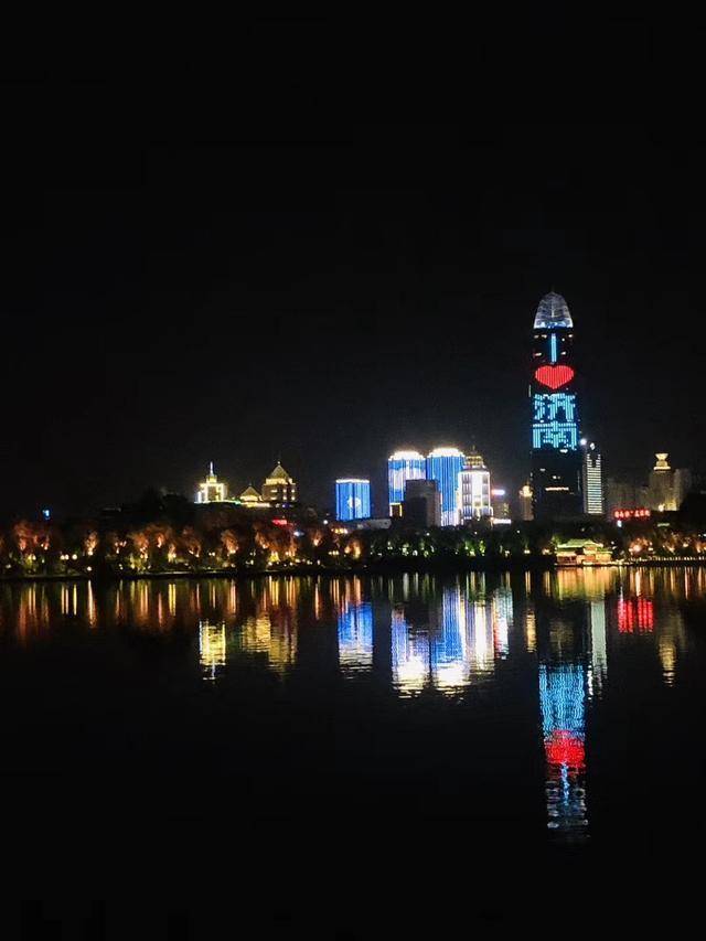 西安gdp低房价高的城市_西安房价图