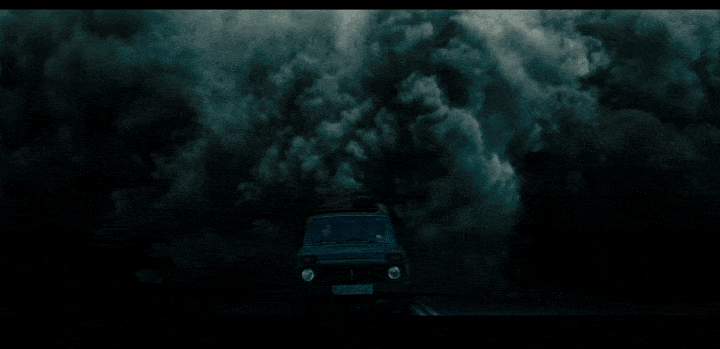 失望之余,沃尔特给谢丽尔打电话说自己在格陵兰与肖恩擦肩而过,谢丽尔