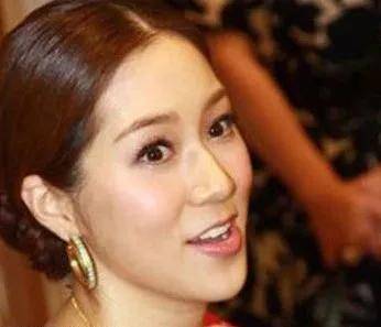 郭碧婷怀孕6个月,却还是单身?她的豪门媳妇脸可复制吗?