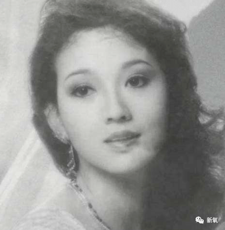 虞书欣不是才24岁吗?怎么就秃成这样了…