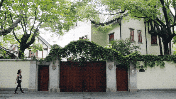 原创上海女股神的家：买下市中心最好洋房，藏品比房子名贵