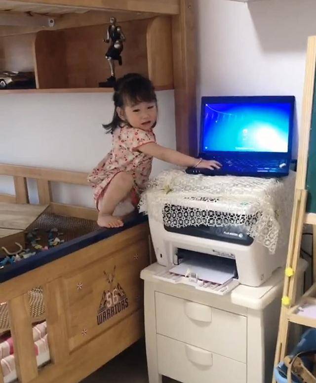 信物|立马慌了神，妈妈：自求多福吧妹妹弄坏哥哥收到的“定情信物”