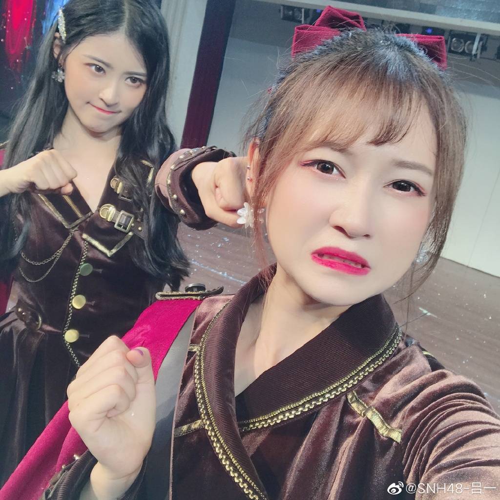 女团snh48吕一的图集