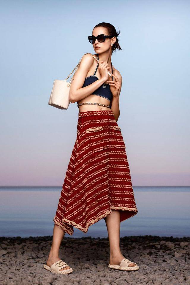 原创盘点香奈儿2021度假系列最值得下手的包包，三个原则轻松驾驭所有