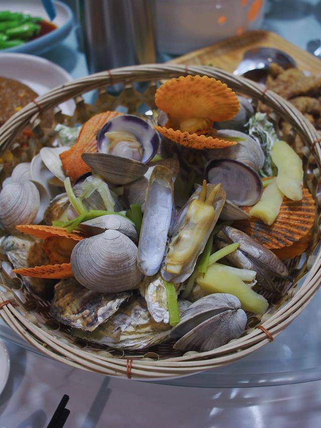 厦门这家海鲜餐厅,从游客区开到市中心,能否赢得鹭岛市民的心?