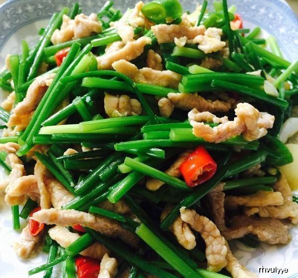 炒什么菜适合放虾油 390bcdf6cd6b445f86594ccf0d300d1a.jpeg