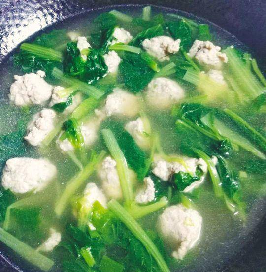 原创1清2白小白菜汆丸子