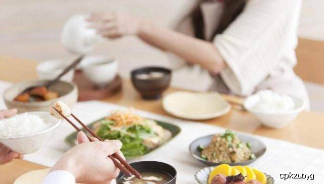 什么是高蛋白食物和低蛋白食物 975b328bb238403aa7c806cbc1ae8732.jpeg