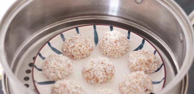 糯米丸子的做法视频简单 f0ce04026360403e81d12ca811cacaa6.jpeg