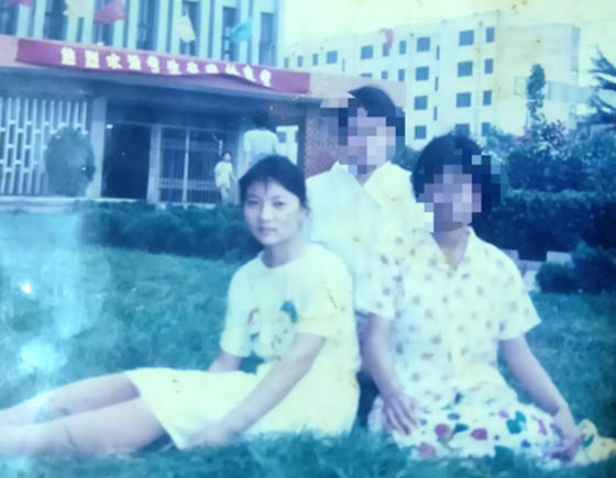 23年前被老师女儿顶替上大学的苟晶，应该追究到底还是选择放过