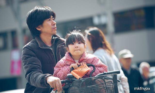 日本人过父亲节，女儿要为父亲做3件事，其中一件让其他国家惊讶_事情