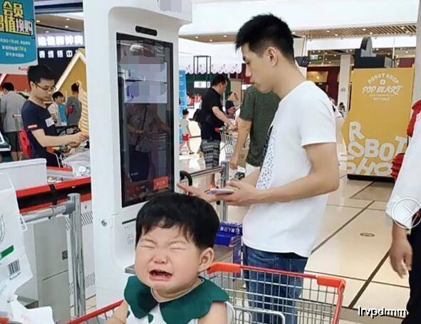 四个孩子的妈妈去超市每人100元 a0c5ad81f5554f319cb482099fe19e35.jpeg