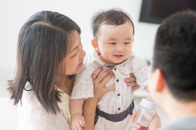 爸妈|原因主要在爸妈，别纠结宝宝出生后不白