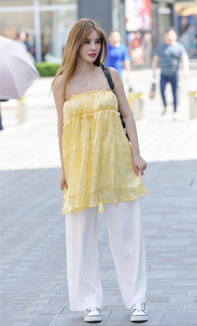 可可爱爱的小姐姐互 887b1a2b22644d65960ded1c21b4c2ef.jpeg