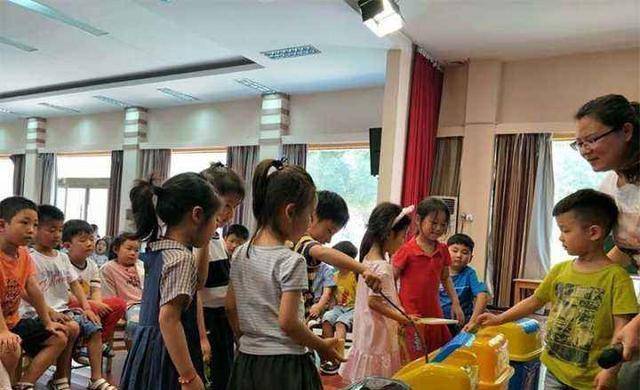 怎么才能上公立小学 34e132b302b44d4284ccfa5fbf47b5aa.jpeg