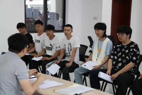 这其中,包括吉利汽车湘潭基地,余姚基地,亚欧基地,杭州湾基地,义乌
