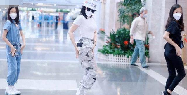 ceb5f50cc82e4502b891bcccc1f809c1.jpeg