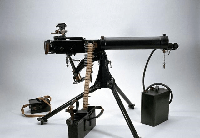原创火器发展史:4挺马克沁重机枪,打退5000人几十次冲锋