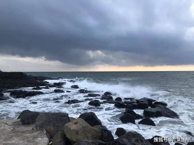 最近大火的电视剧隐秘的角落取景地湛江的宝藏海岛盘点