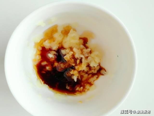 吃什么东西补钾比较快 eeb08fa3cade4aedba4332a152a24954.jpeg