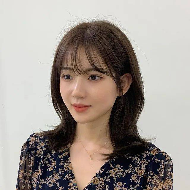 LISA也剪了!2020年韩国锁骨短发推荐,过渡期烫发发型特搜 LISA也剪了!2020年韩国锁骨短发推荐,过渡期烫发发型特搜
