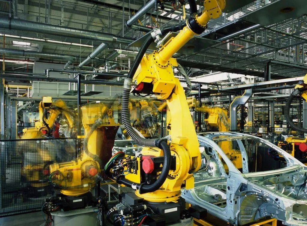 一个汽车厂到底有多少台机器人?10万产能需要170台工业机器人