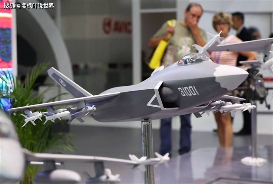 我国新一代舰载机应该是什么样子的？以F-35为模