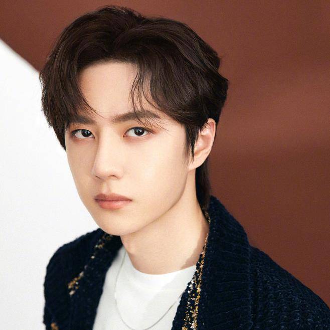 原创2020上半年热搜复盘,王一博有70条热搜,前10仅3位女星