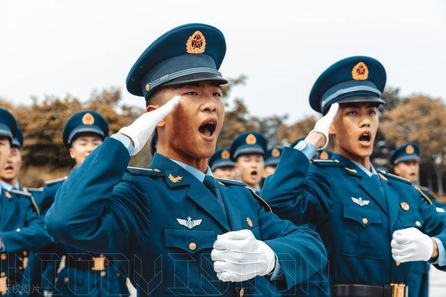毕业|毕业工作不用愁，考上就是“金饭碗”录取分数比较低的4所军校