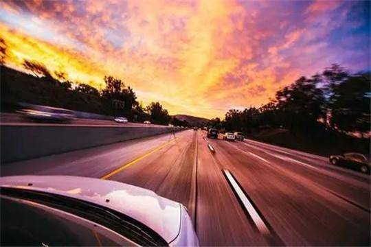 业务|上汽入股神州租车，移动出行“难消化”