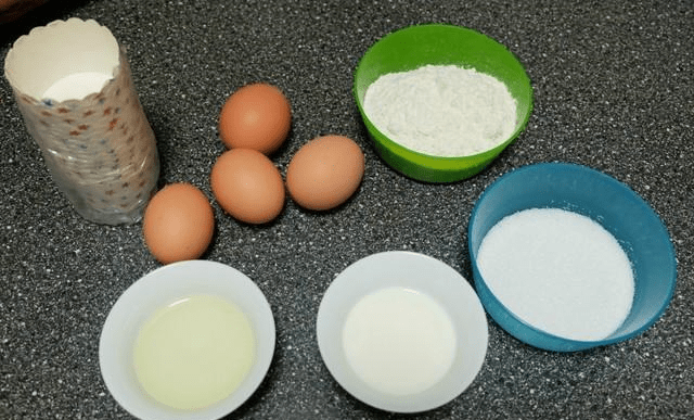 用鸡蛋做甜品不要面粉 51b1e60df2064c65ac459f4e65cb58b1.png
