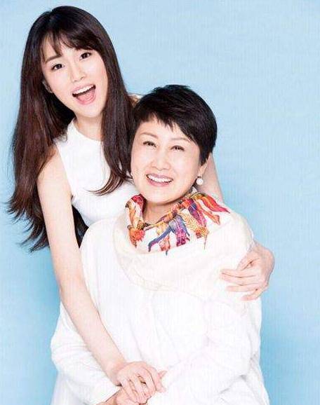 凯丽|原创95后星二代们:闫妮女儿跑龙套,张凯丽女儿被强捧,而他备受好评