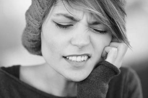 「老公」看看她的护肤经历,女人35岁以后怎么保养?面对肤色暗沉松弛敏感