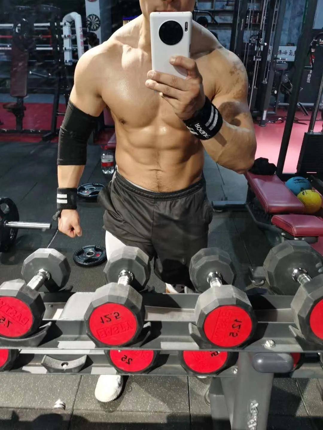 【壹戈冠军导师】王家祎,颜值/身材/力量完美结合体