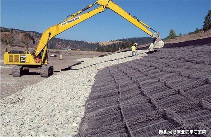 雷诺护垫护堤的施工流程