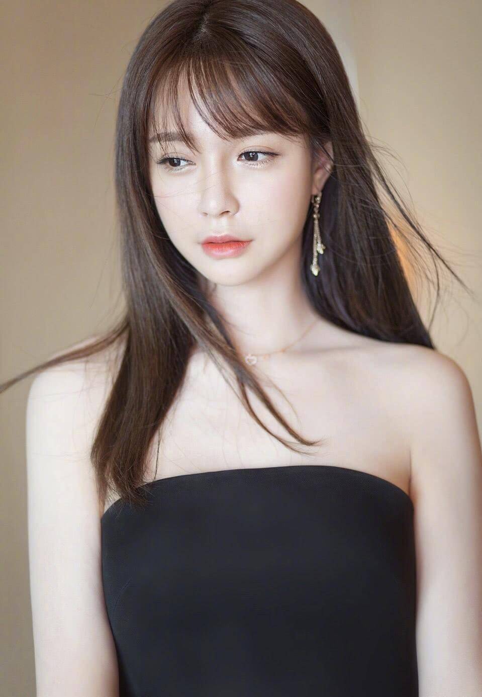 原创沈梦辰晒照为高考学子加油,穿搭风格甜美清新,钟爱粉色!