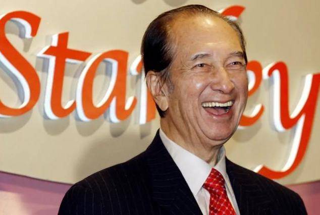 赌王葬礼太豪华！200万造花海，网曝总花费超5