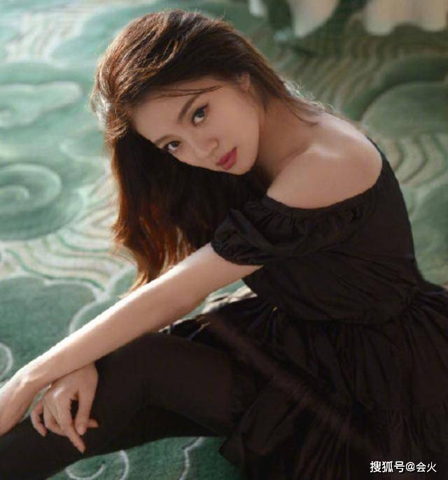 品牌|安以轩点外卖意外烫伤，大腿留下伤疤，发文呼吁餐饮行业引起重视