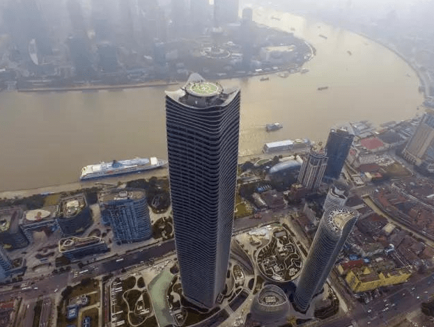 原创上海又一新地标有望诞生高达370米地基32米深2023年建成