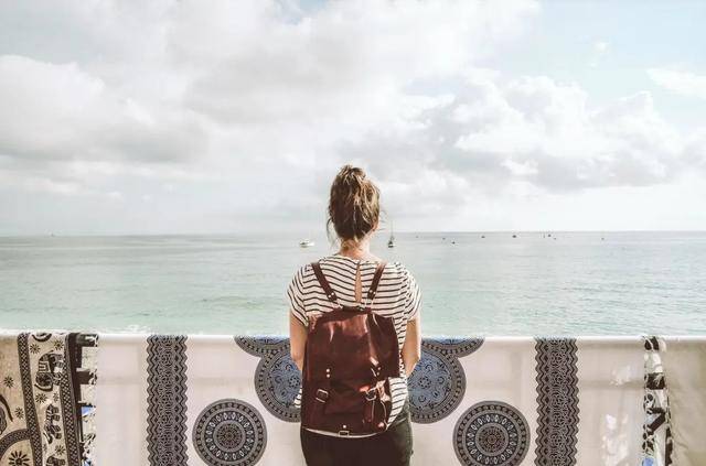 生活|时间走过海，看见爱