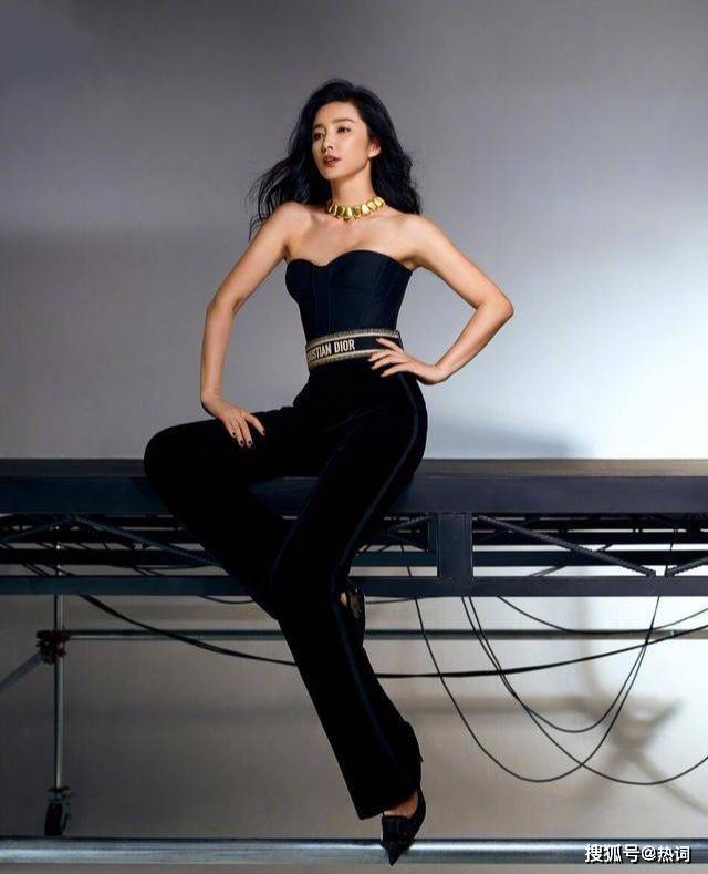 李冰冰的身材有多好 716dcc14f74b419a829b40bee522cbfd.jpeg