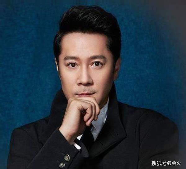 节目组|原创54岁蔡国庆参加男团选秀，成为最高龄成员，穿护膝带按摩器参战