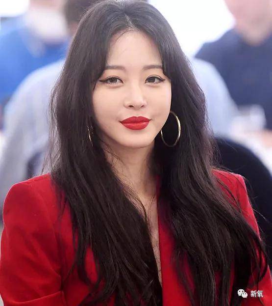 原创好歹也是娱乐圈第一代人造顶级美女,怎么也因为乱填充翻车了? 原创好歹也是娱乐圈第一代人造顶级美女,怎么也因为乱填充翻车了?