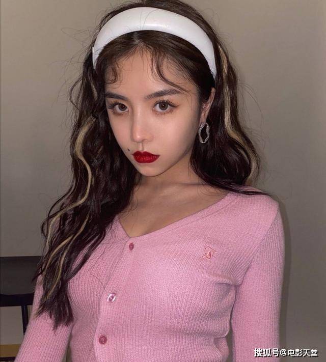 少女■签到比硬糖少女还低,粉丝也没脸看安崎当队长后人气暴跌