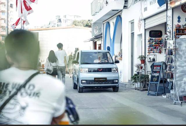 特斯拉|现在能“打败”特斯拉的中国车企，我押五菱！