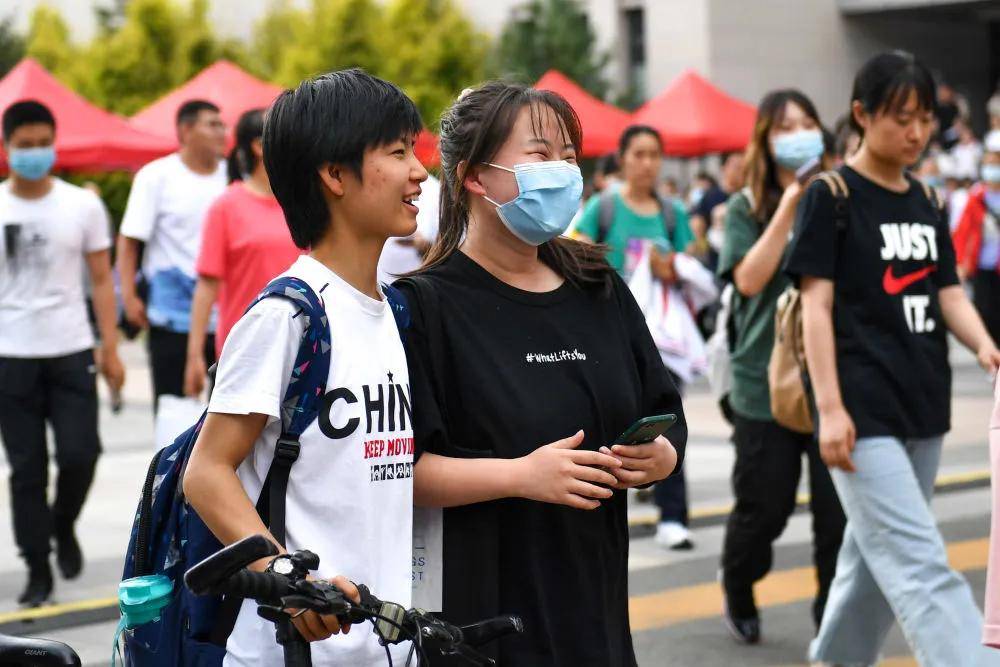 知识科普|相当真实！高考完，她哭着说出了假期规划！