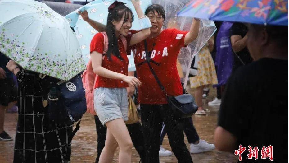 新华社|定格高考瞬间 ：这一刻，值得你永远记住