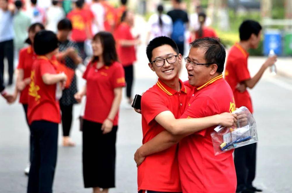 知识科普|相当真实！高考完，她哭着说出了假期规划！