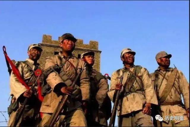 杨得志|红军改编成八路军，几乎所有人都降级使用，唯独有3人不降反升