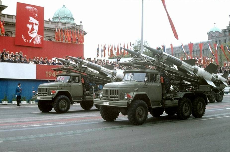 中国人均GDP何时进入前30_中国人均gdp(2)